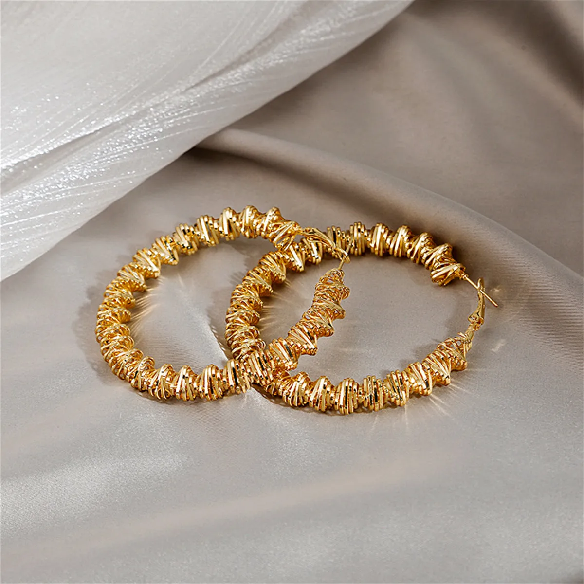 18K Gold-Plated Twist Hoop Earring