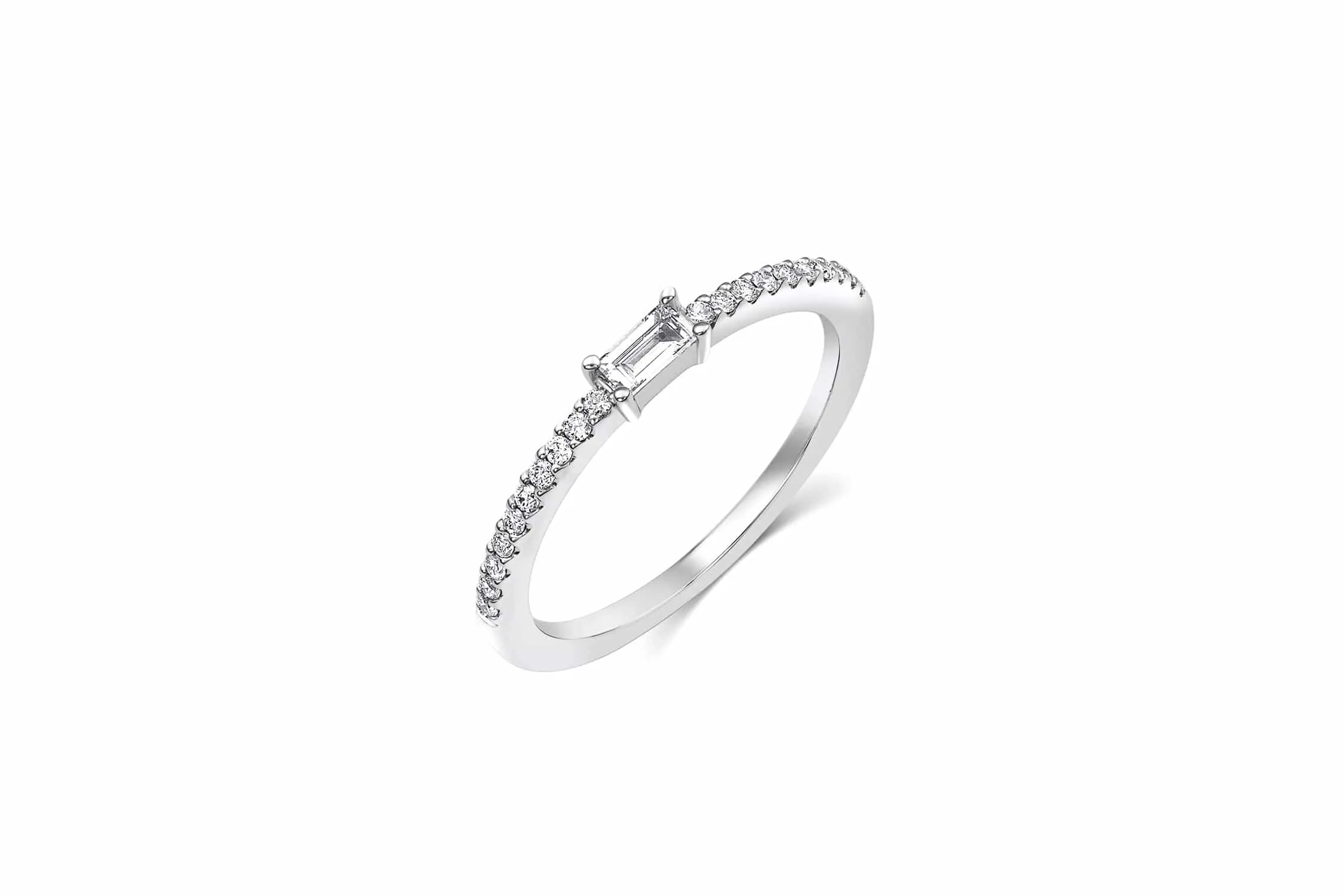 18kt White Gold Baguette Pavè Diamond Band