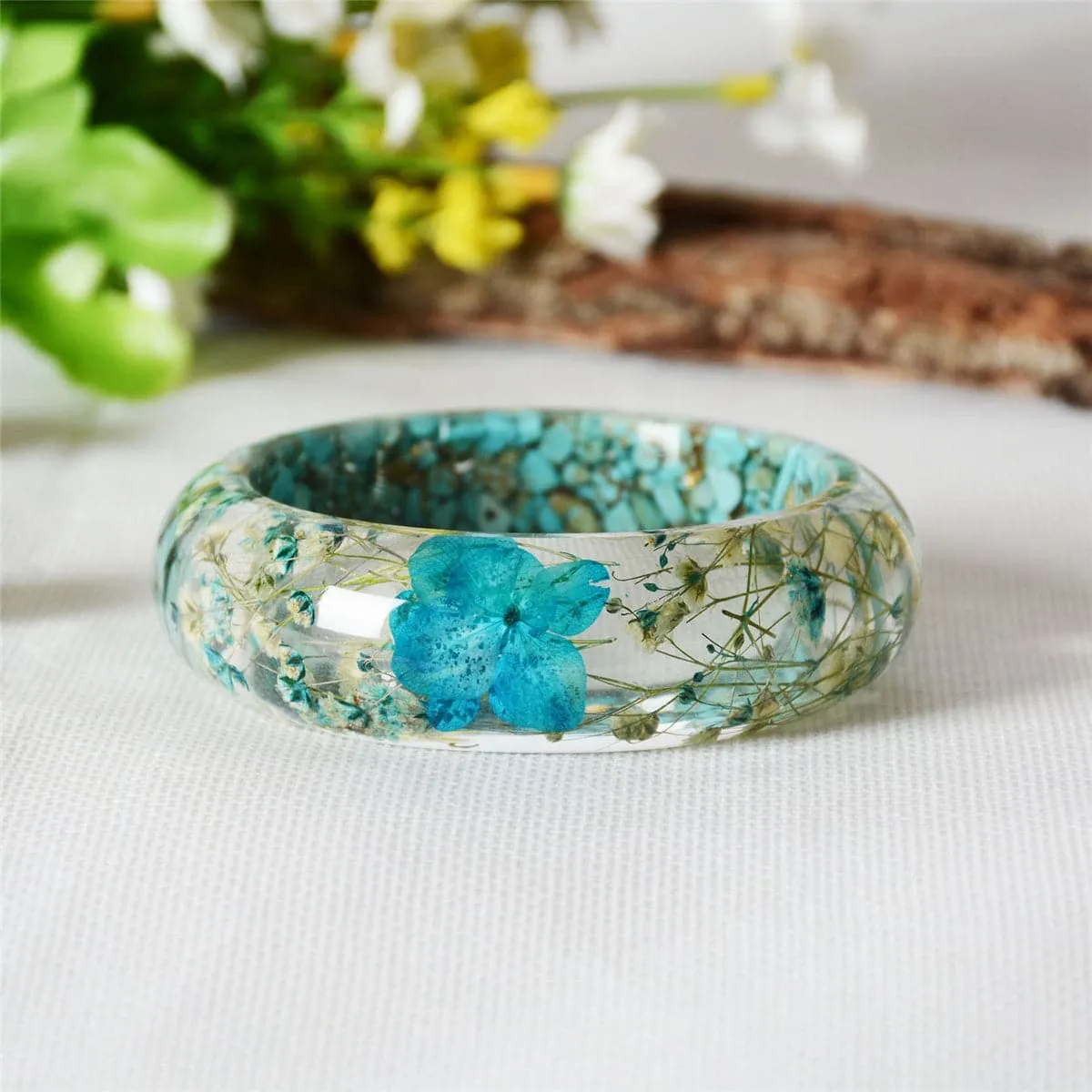 Aqua & Off-White Dried Flower Bangle