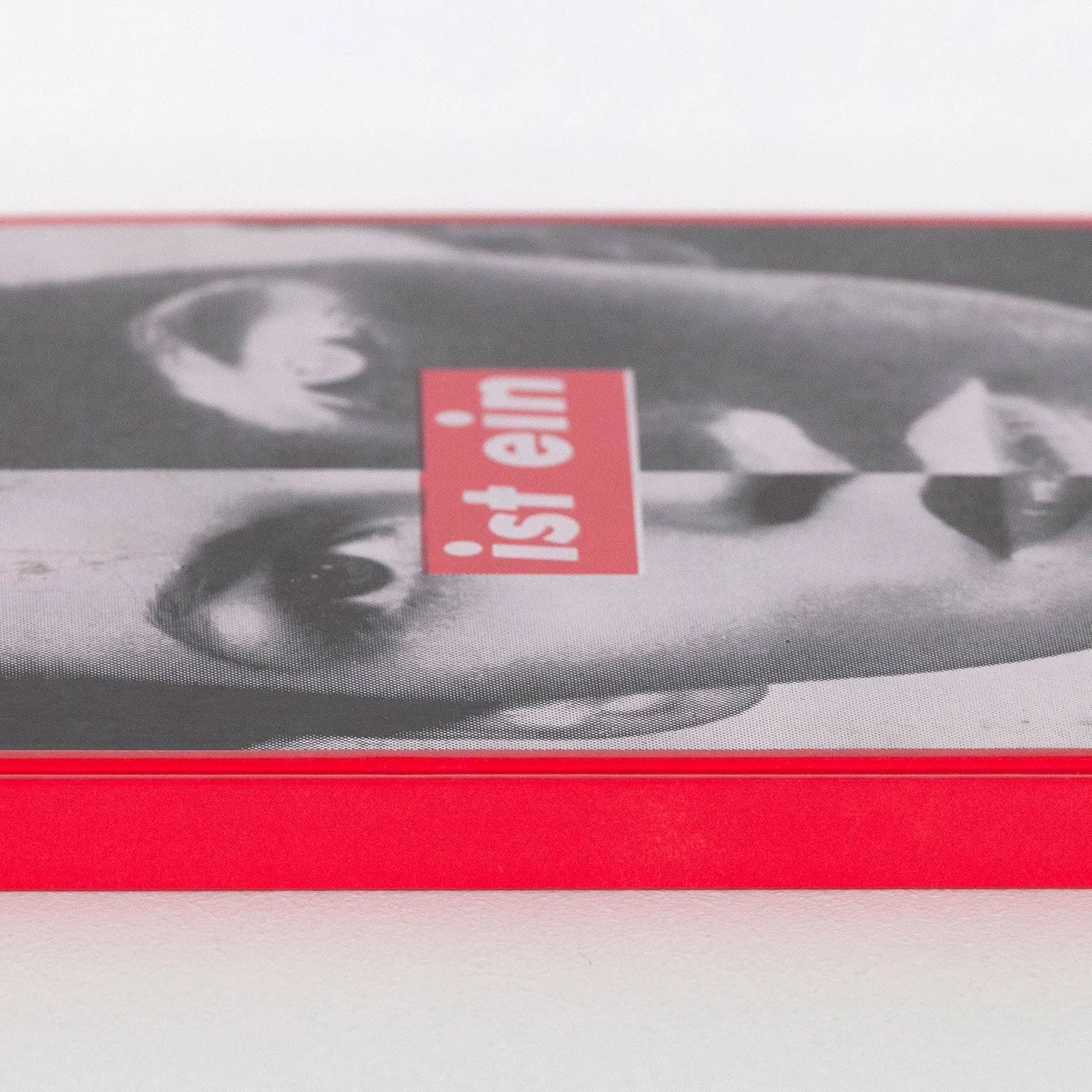 BARBARA KRUGER "DEIN KÖRPER IST EIN SCHLACHTFELD", 1990