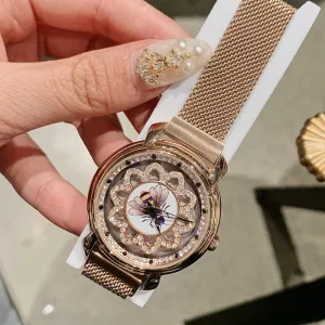Bee Pattern Magnetic Strap Women's Watch
