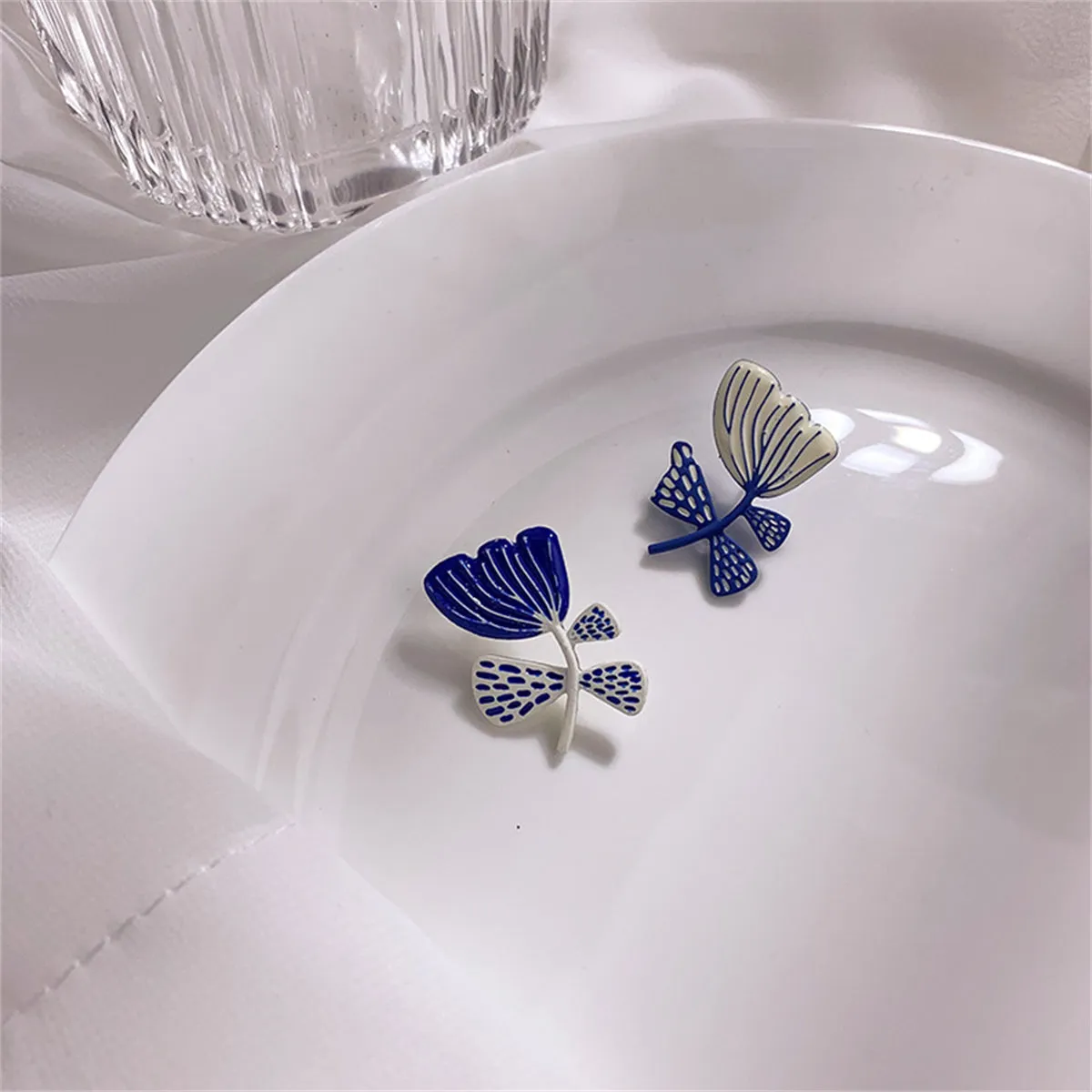 Blue & Silver-Plated Flower Stud Earrings