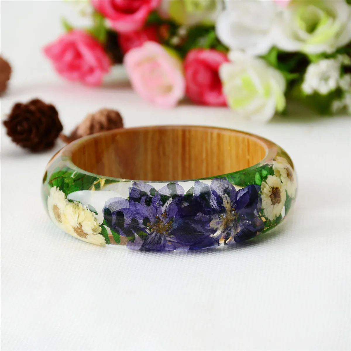Blue Dried Flower & Resin Wood Bangle