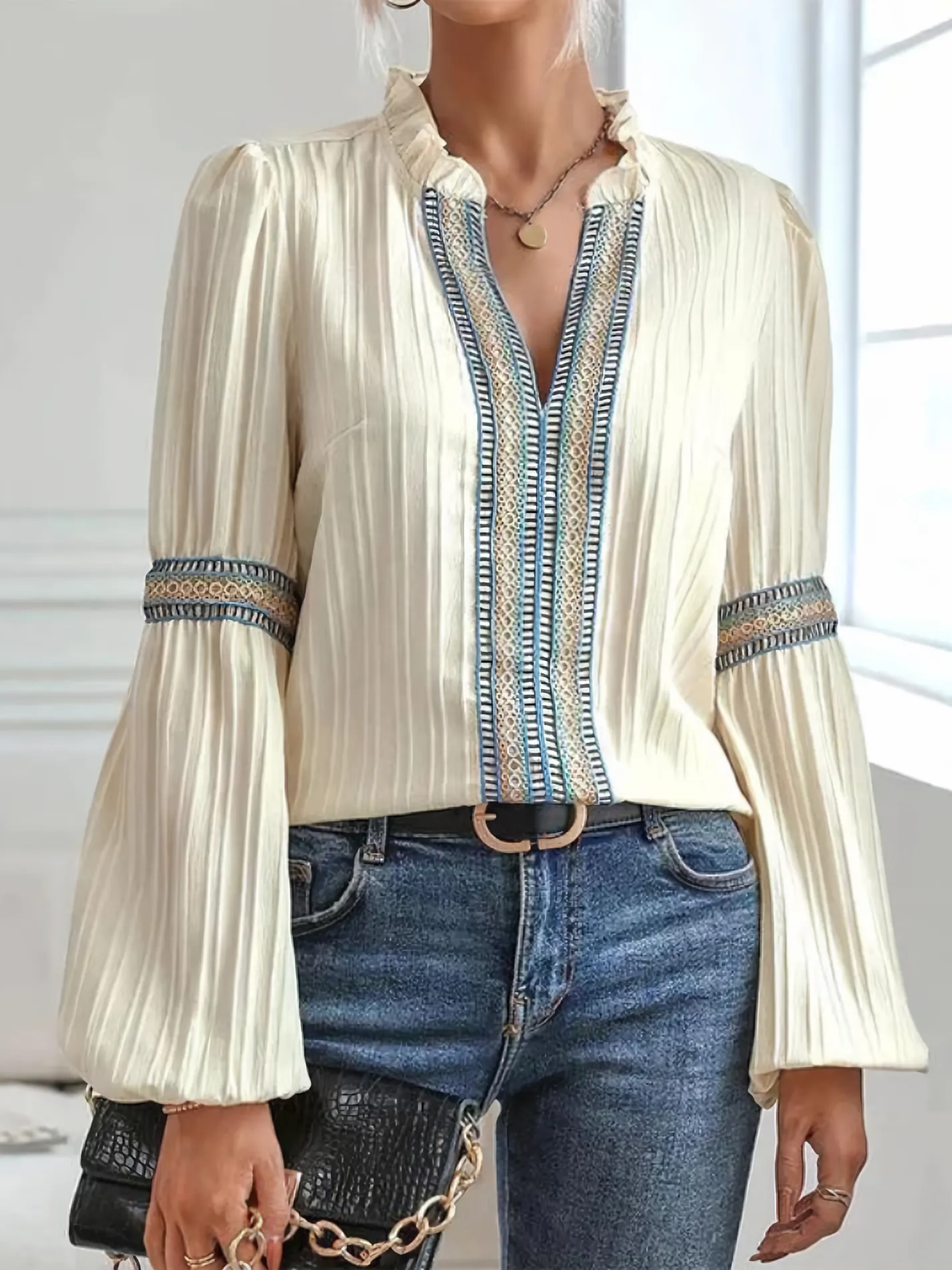 Brozynski® | Elegant Lantern Sleeve Top