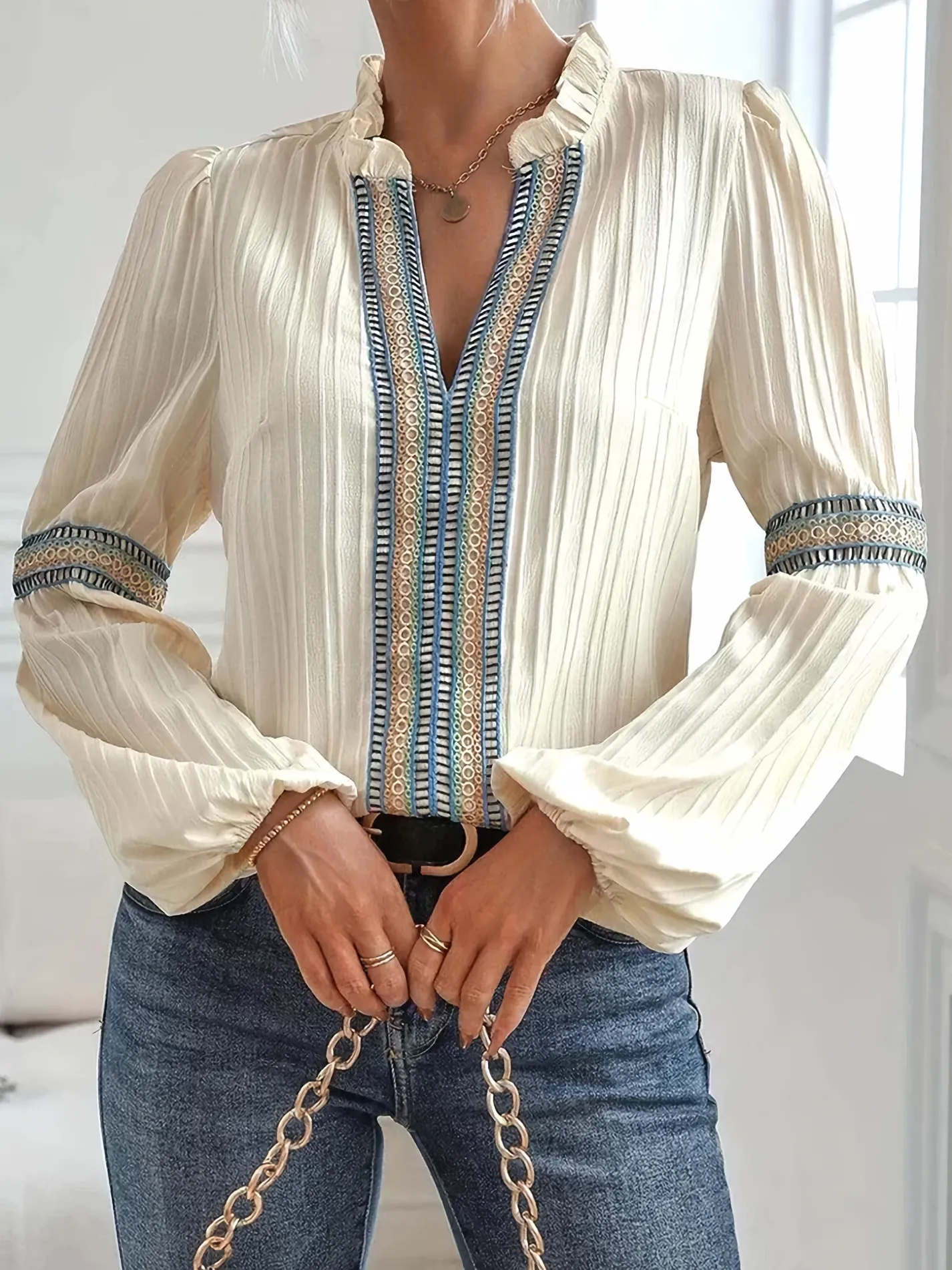 Brozynski® | Elegant Lantern Sleeve Top