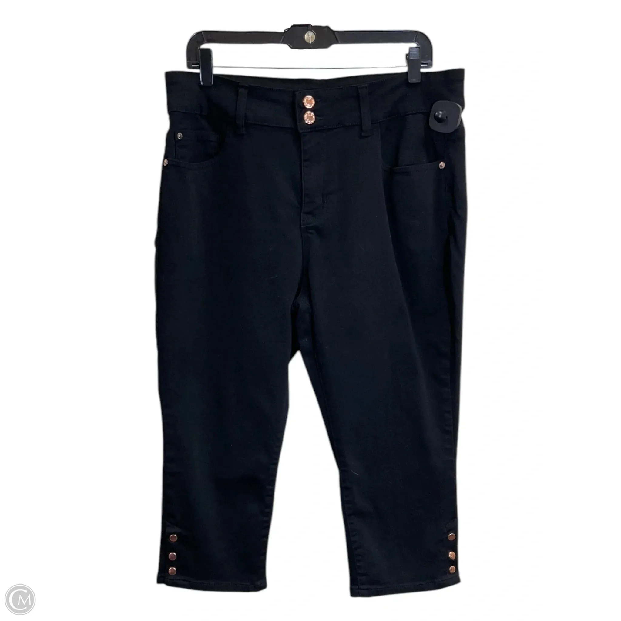 Capris By Clothes Mentor In Black, Size: 18
