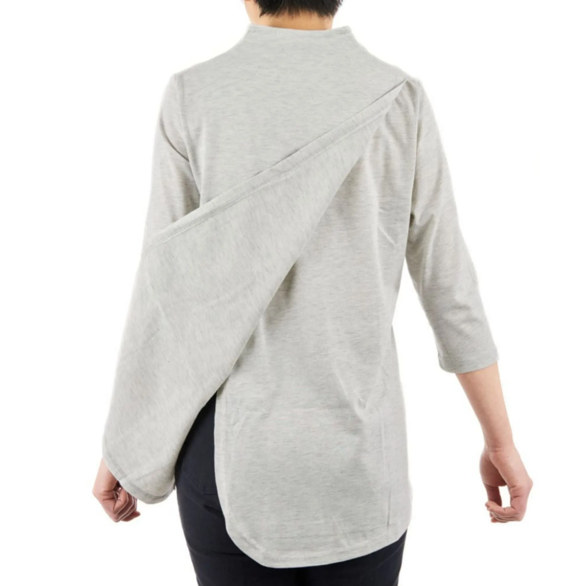 CC Women's Elizabeth 3/4 Sleeve V-Neck Top