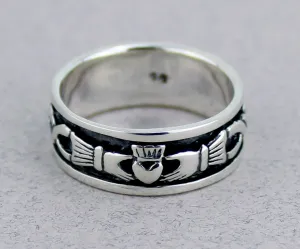 Claddagh Band Ring