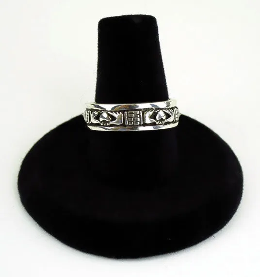 Claddagh Band Ring