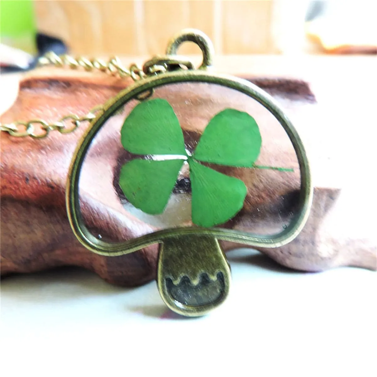 Clover & 18K Gold-Plated Mushroom Pendant Necklace