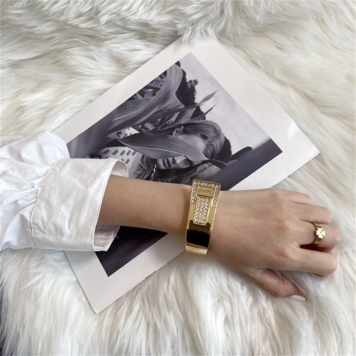 Cubic Zirconia & 18K Gold-Plated Buckle Charm Hinge Bangle