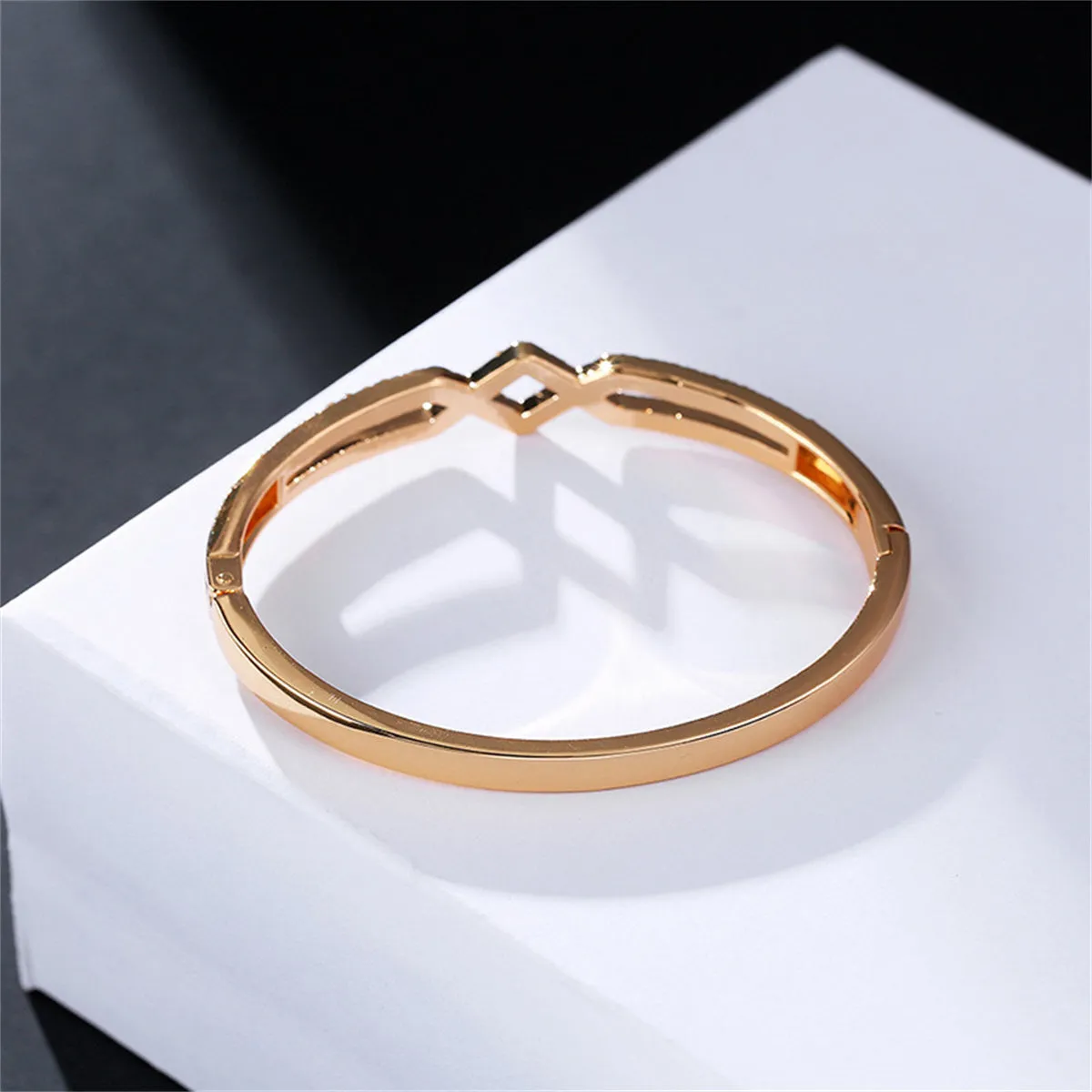 Cubic Zirconia & 18K Gold-Plated Drop Rhombus Charm Hinge Bangle