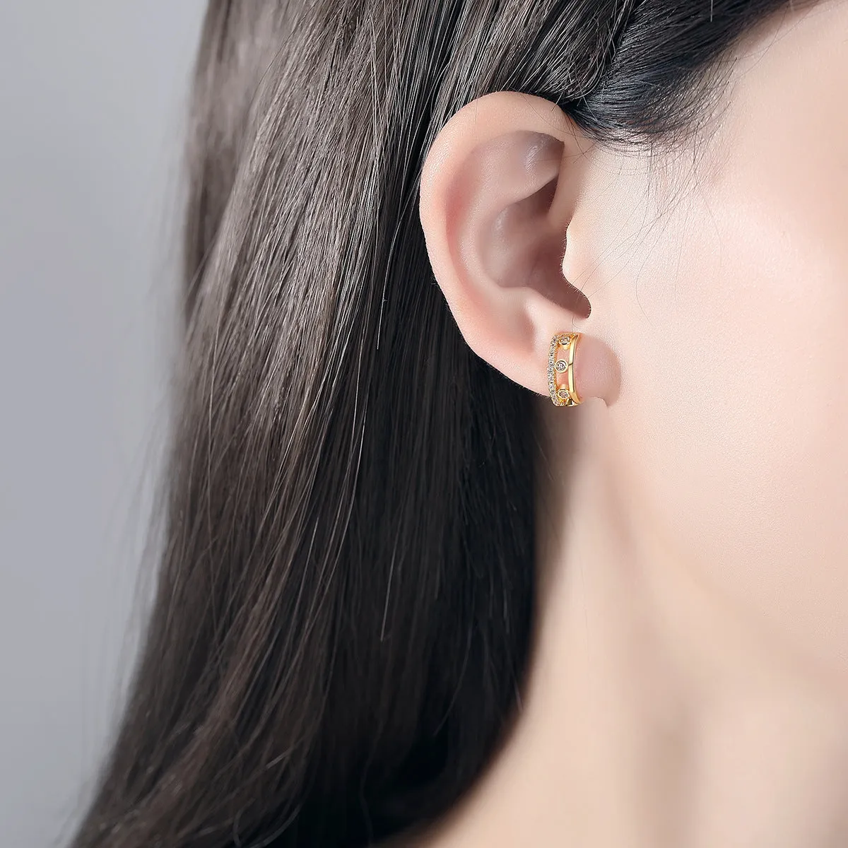 Cubic Zirconia & 18K Gold-Plated Ear Cuff