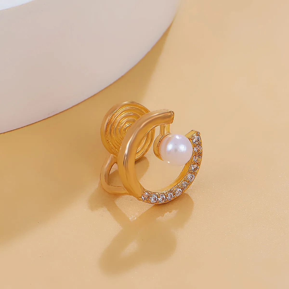 Cubic Zirconia & Pearl 18K Gold-Plated Round Ear Cuff