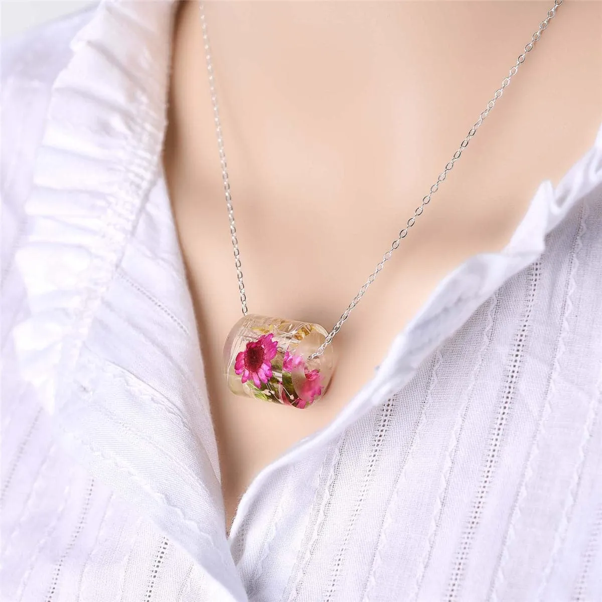 Dark Pink Dried Flower & Silver-Plated Cylinder Pendant Necklace