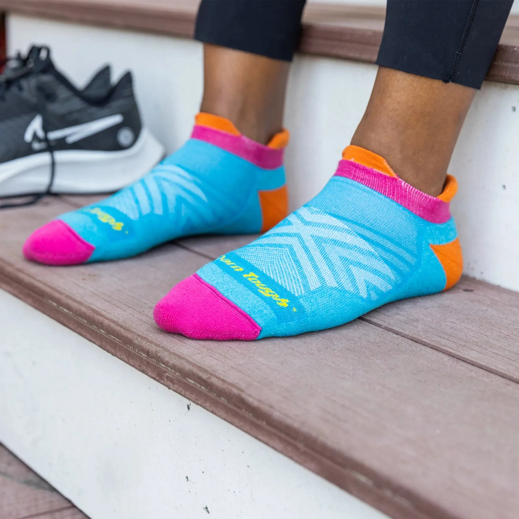 Darn Tough Women's Run No Show Tab Ultra-Lightweight Running Sock