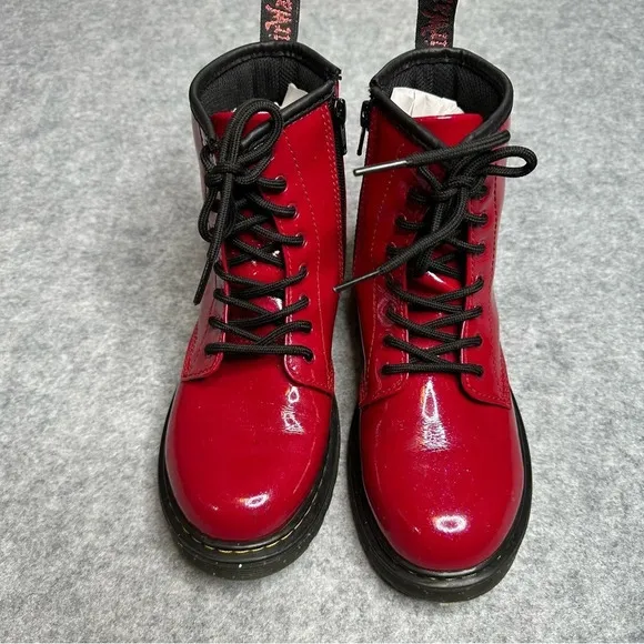 DR. Matenes Boots 1460 Red For Girls. Sz: 5