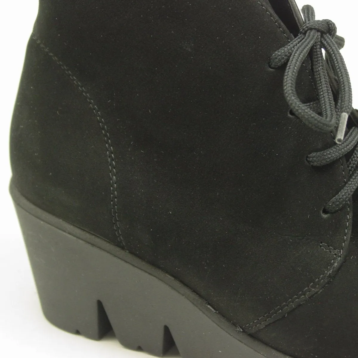 Effie - Black