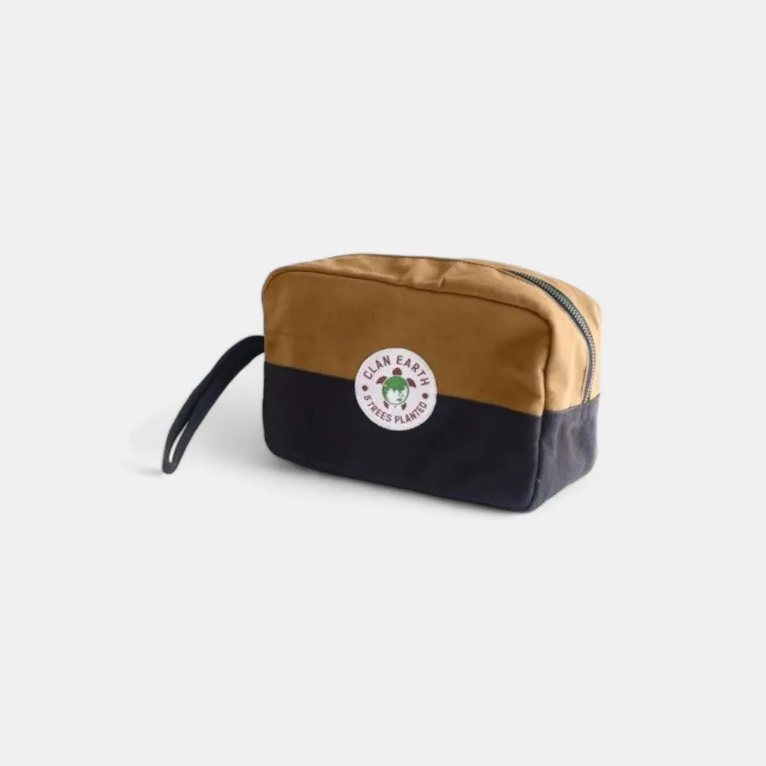 Employee Onboarding Eco Sustainable Gift Hamper - Oryx Dopp Kit | Cork Notebook and Pen |
