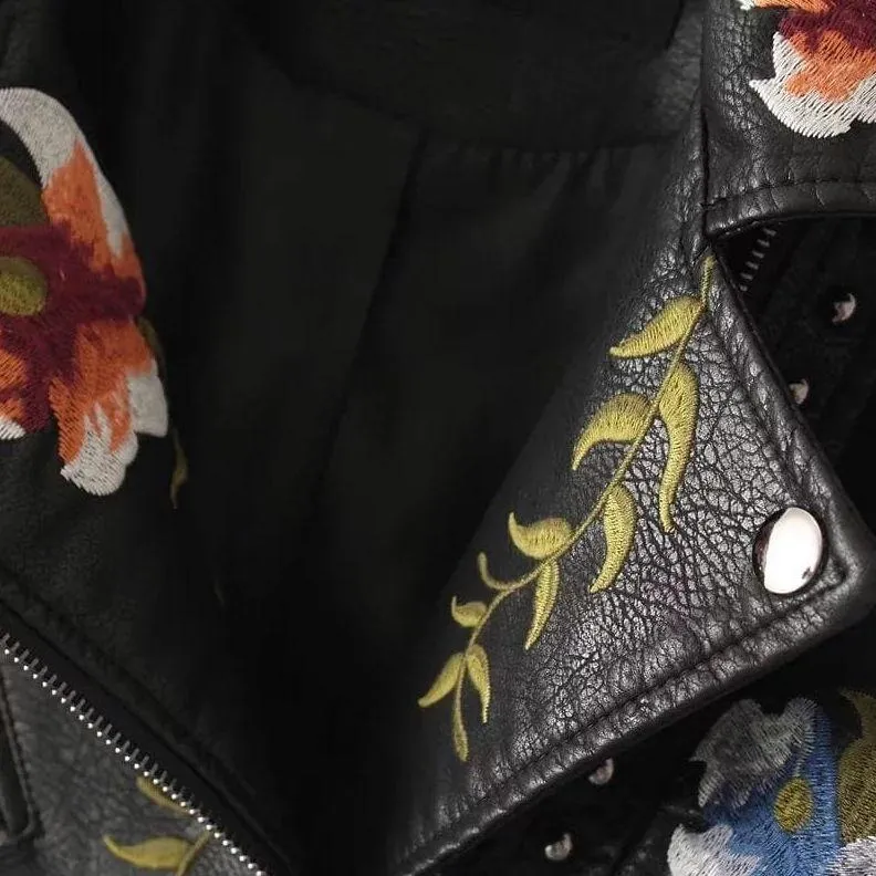 Floral Luxe™ | Women's Casual Leather Jacket | Genuine Leather, Floral Embroidery, Stylish Fit