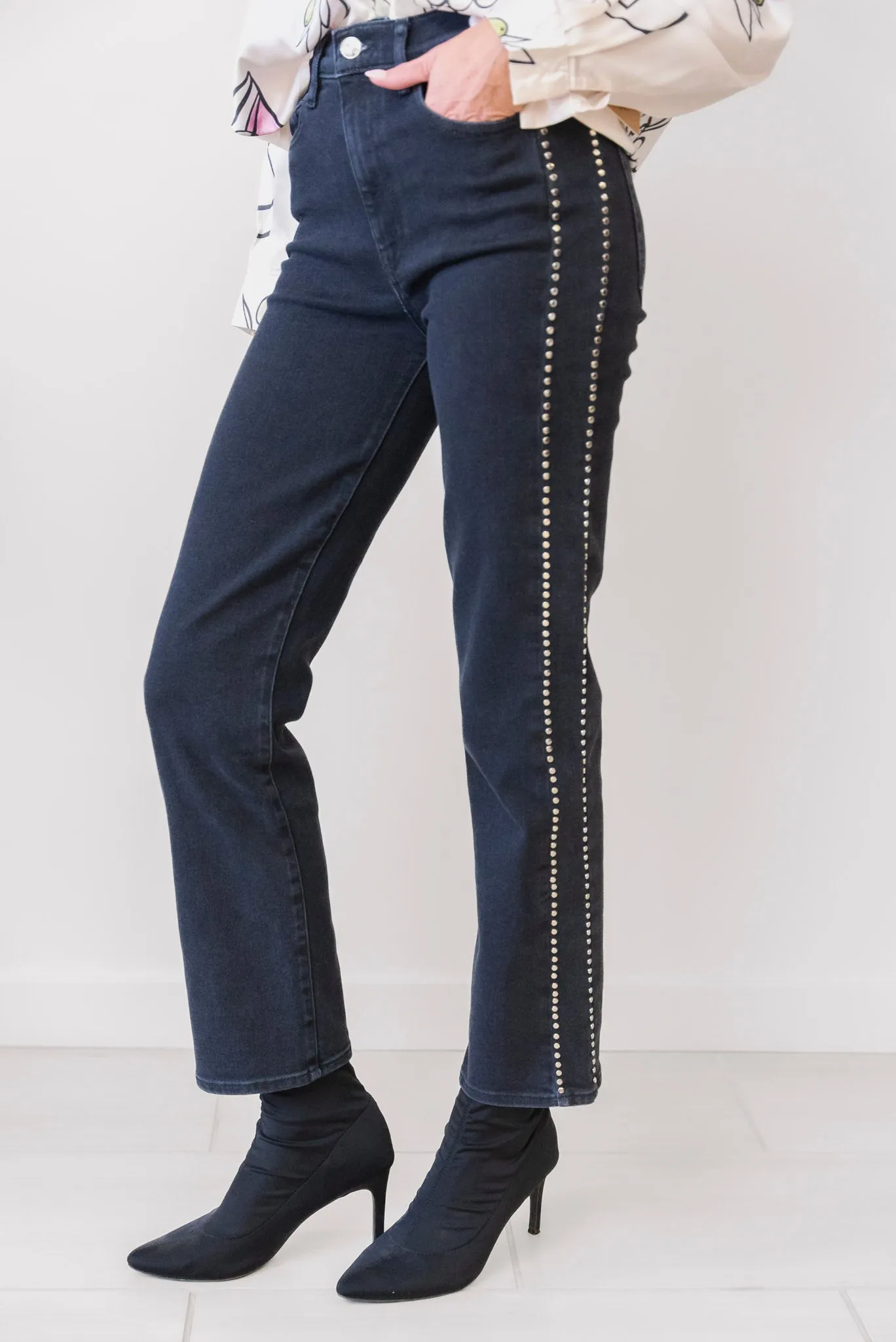 FRAME Le Sleek Studded Jeans