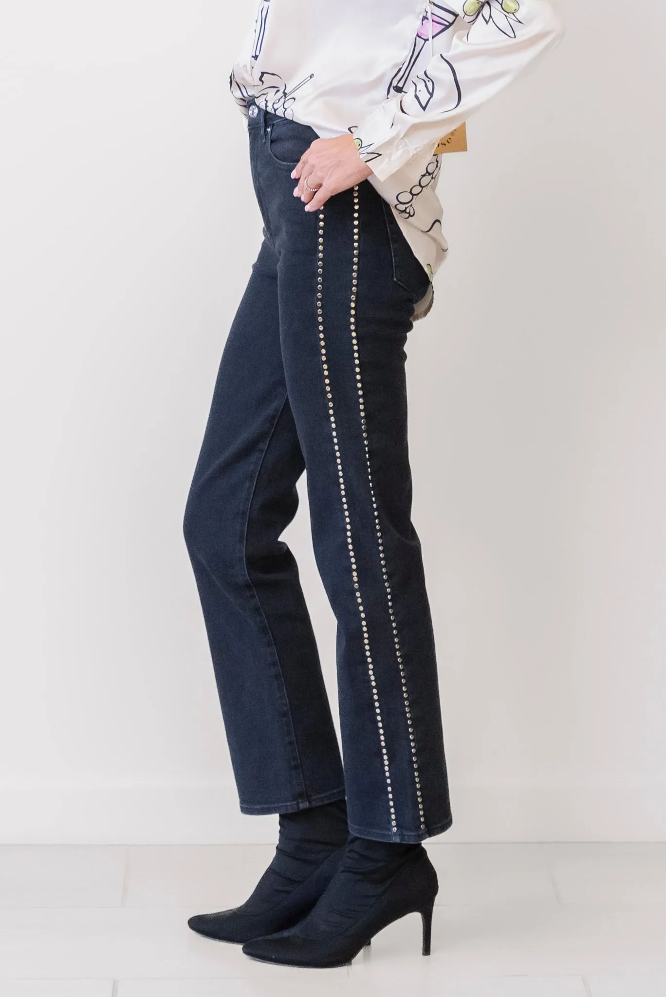 FRAME Le Sleek Studded Jeans