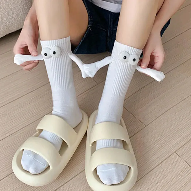 Funny Magnetic Couple Socks Big Eyes Magnet Socks for Lovers Friends Sisters Novelty Hand in Hand Socks