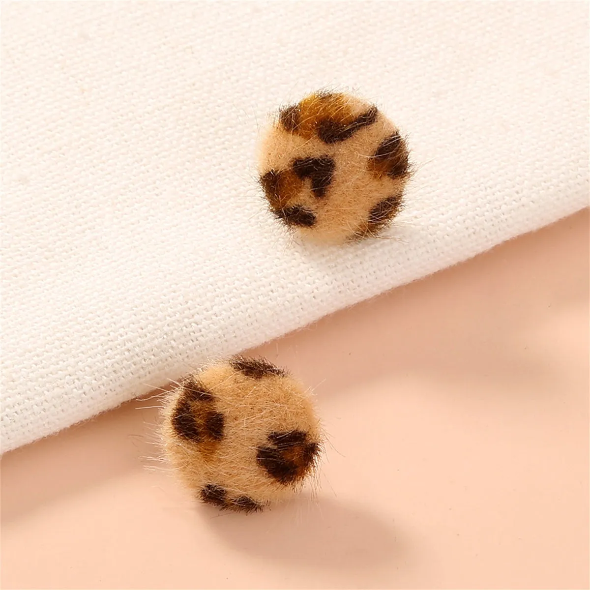 Gabardine & Silver-Plated Leopard Print Stud Earring