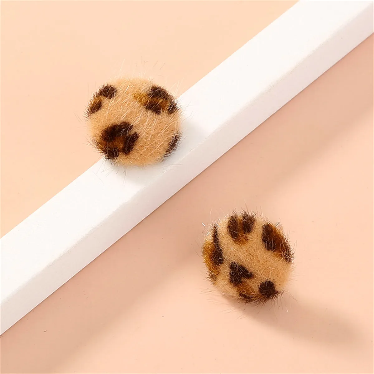 Gabardine & Silver-Plated Leopard Print Stud Earring