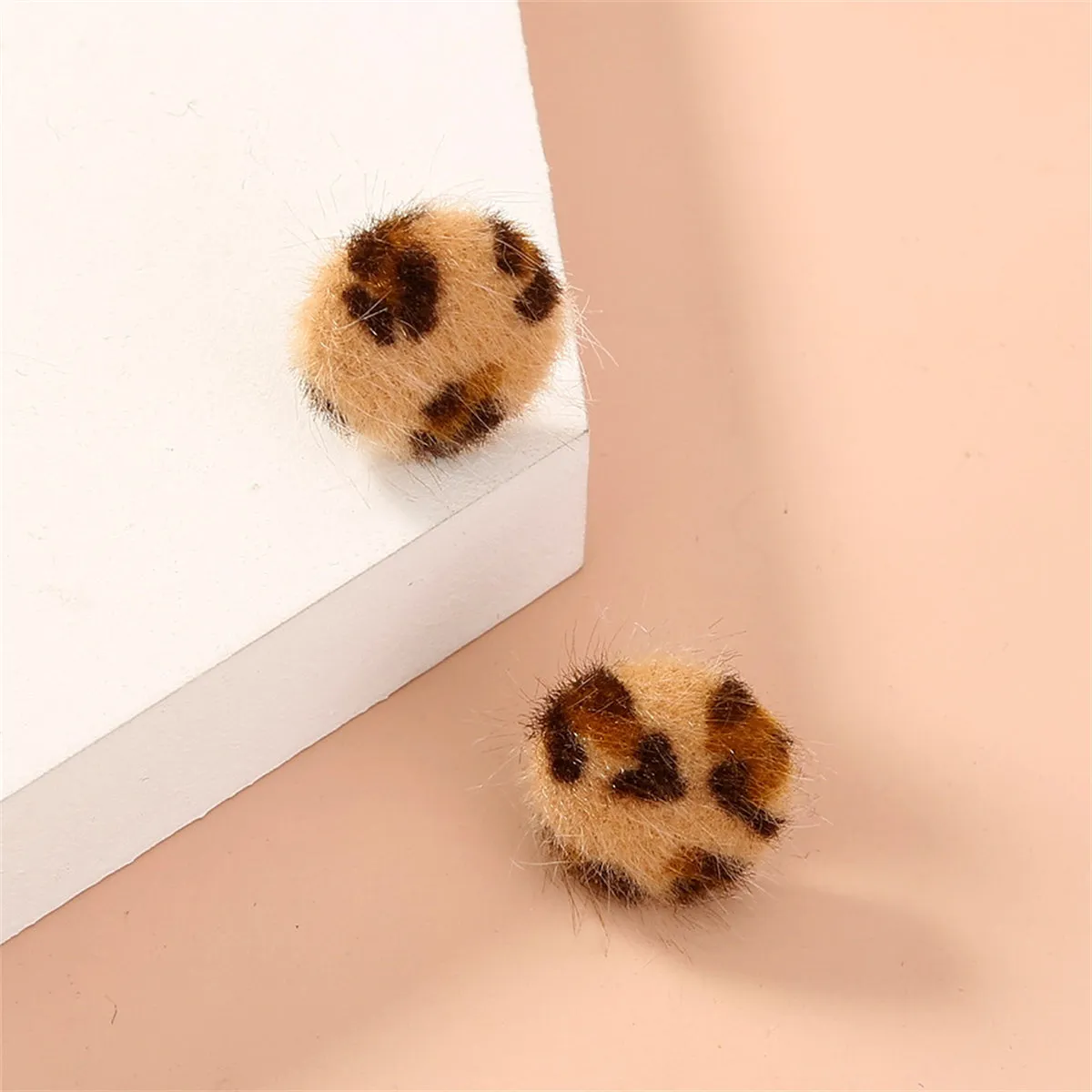 Gabardine & Silver-Plated Leopard Print Stud Earring