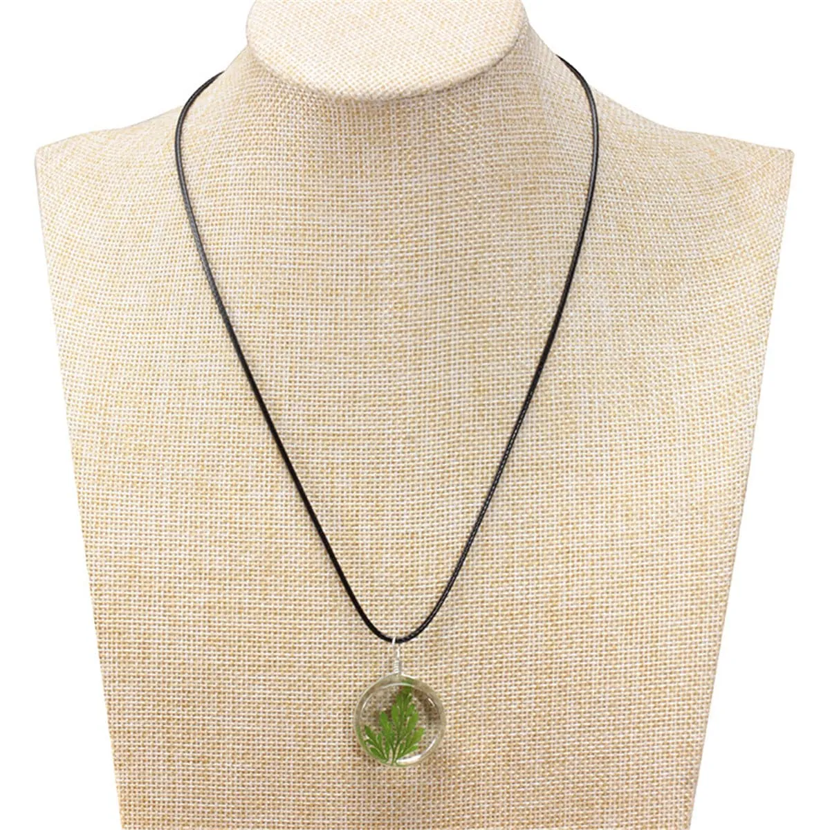 Green Pressed Mugwort & Silver-Plated Rope Pendant Necklace