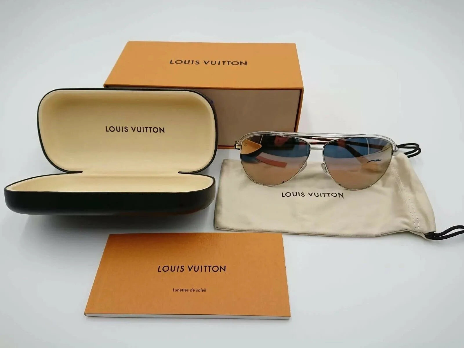 Jet Set Silver U Sunglasses