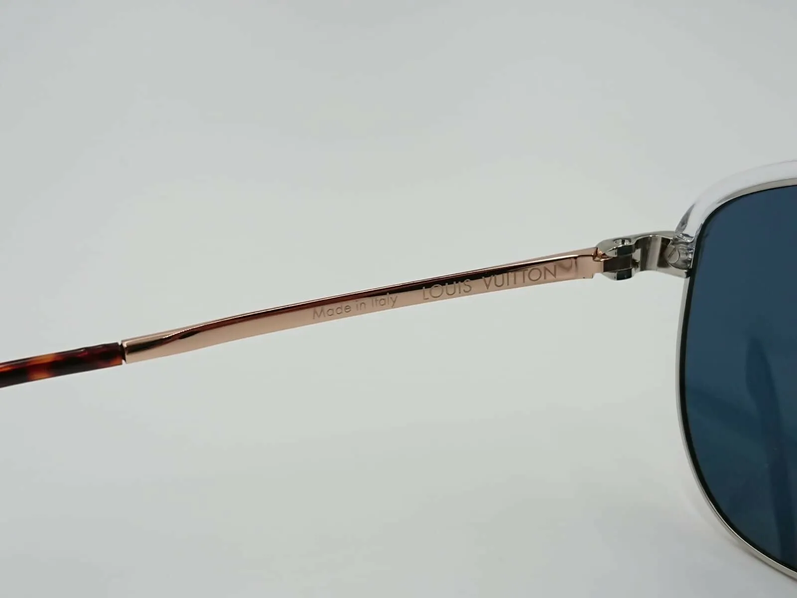Jet Set Silver U Sunglasses