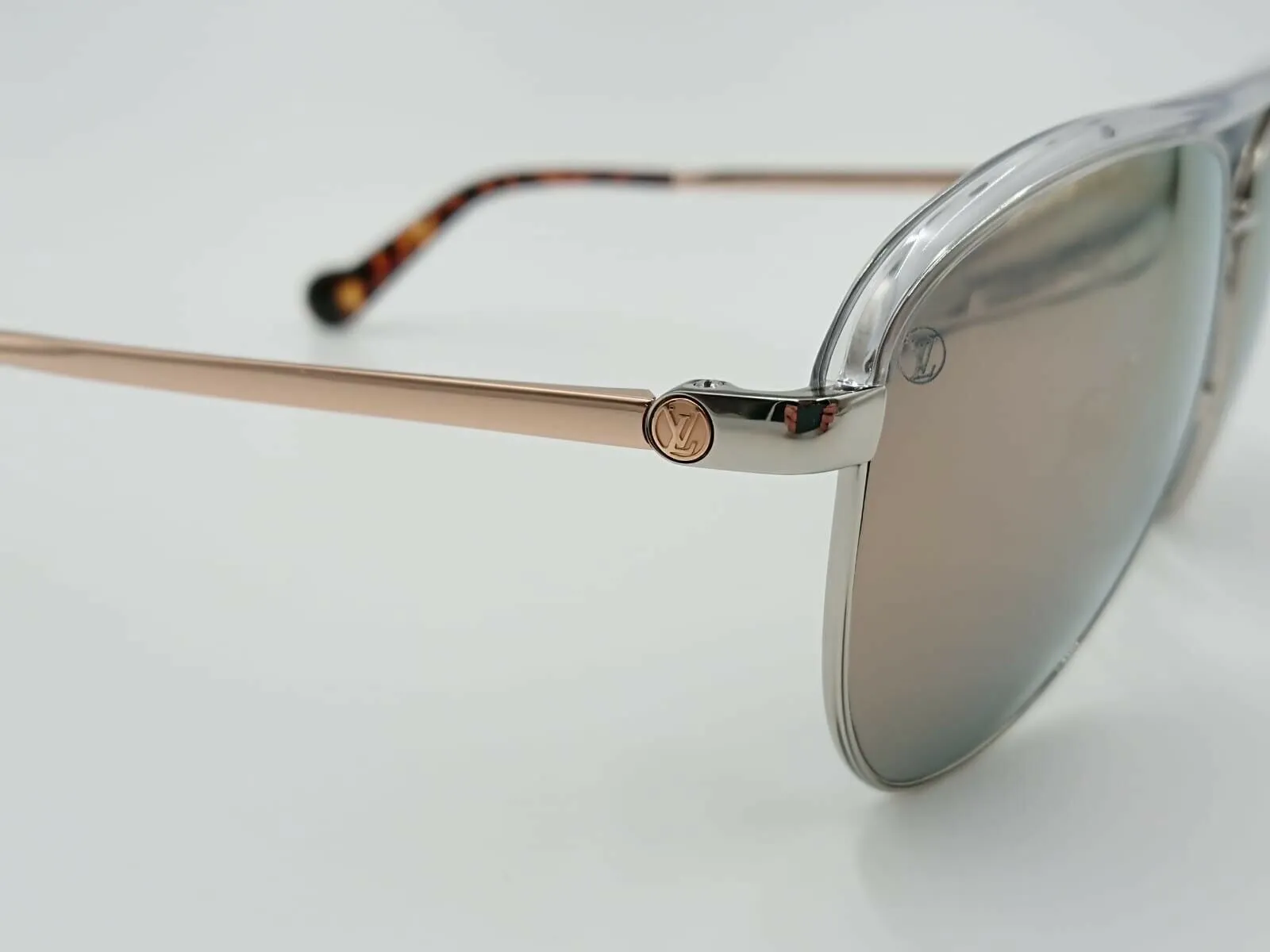 Jet Set Silver U Sunglasses