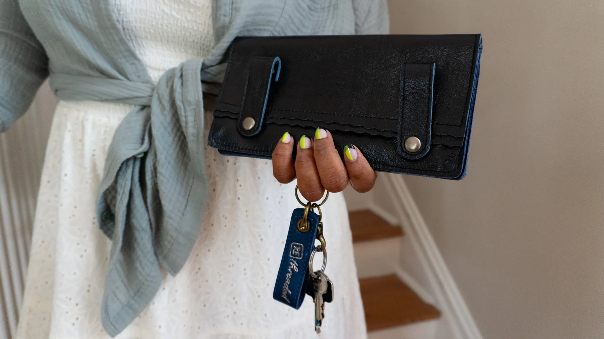 Just a Clutch Black