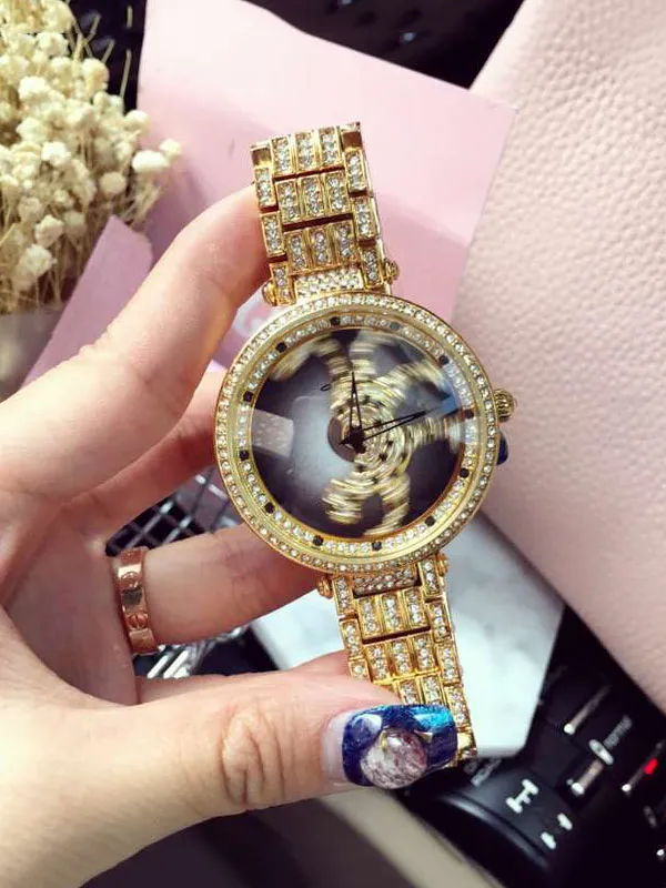 Leopard Pattern Diamond Drill Women's Watch