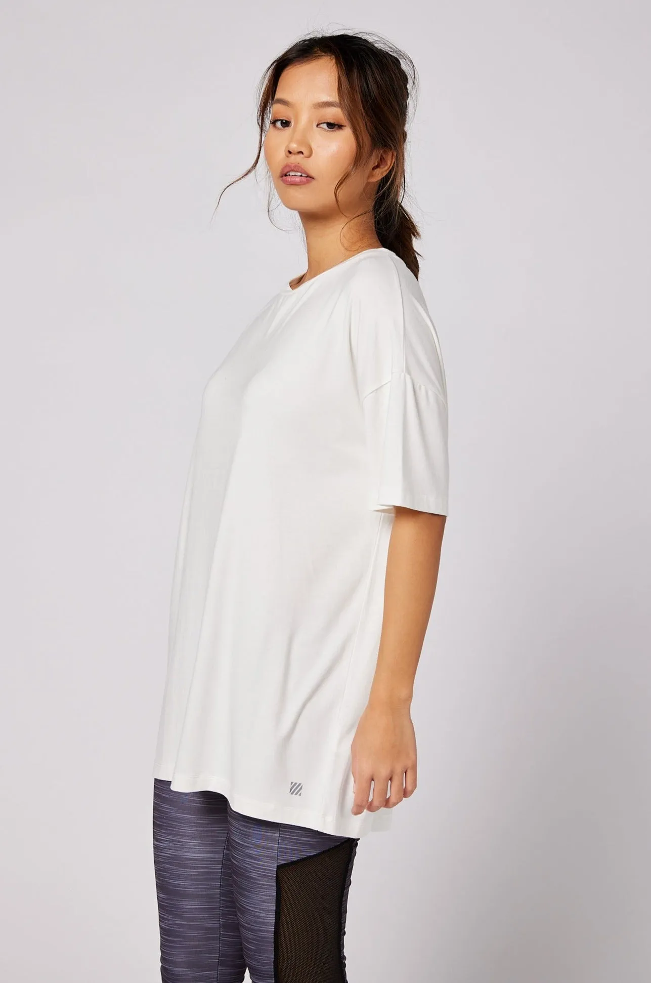 MELLOW Oversized T-Shirt - White