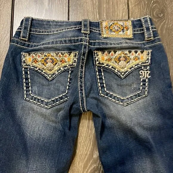 Miss Me Embellished Signature Cuffed Capri Women's Size 24