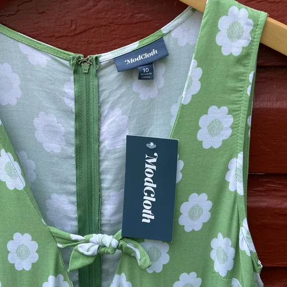 ModCloth Marketing My Words A-Line Dress Green &amp; White Polka Dot Women's Size 10