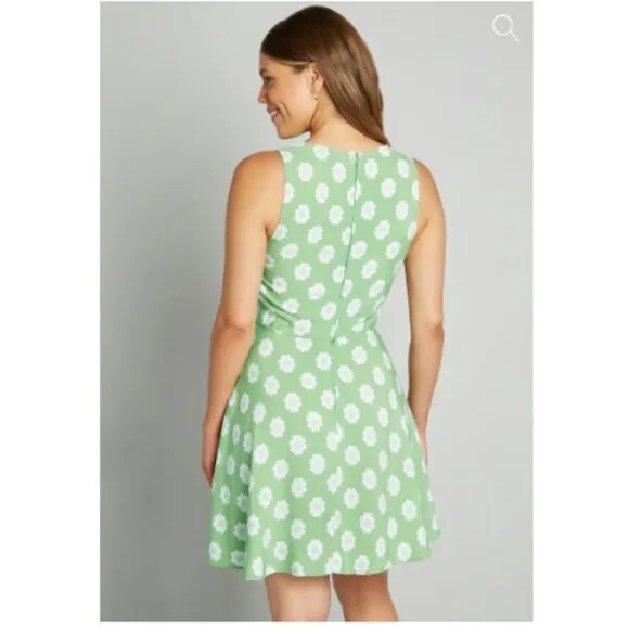 ModCloth Marketing My Words A-Line Dress Green &amp; White Polka Dot Women's Size 10
