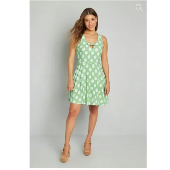 ModCloth Marketing My Words A-Line Dress Green &amp; White Polka Dot Women's Size 10