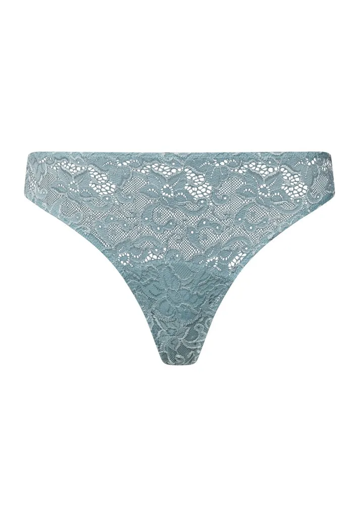 Moments - Thong