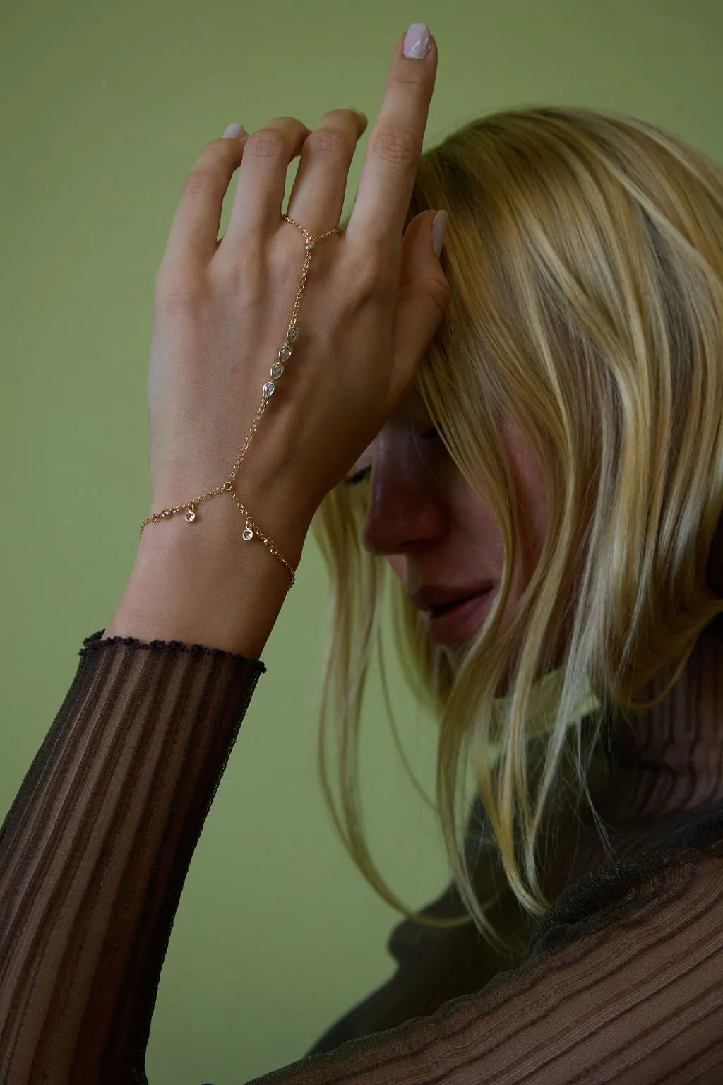 Natallia Hand Chain