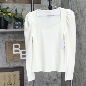 Nine West Women's Sweetheart Neckline Gathered Sleeve Top Daisy Dew Ivory S