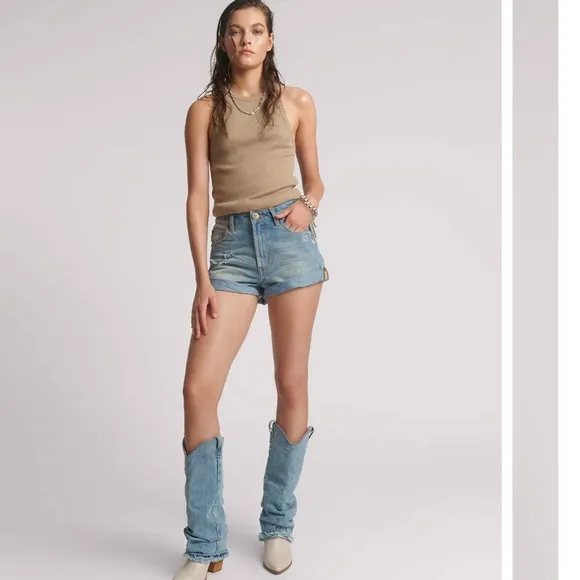 One Teaspoon Bandit Denim Women's Shorts in blue tornado size 32 NWT