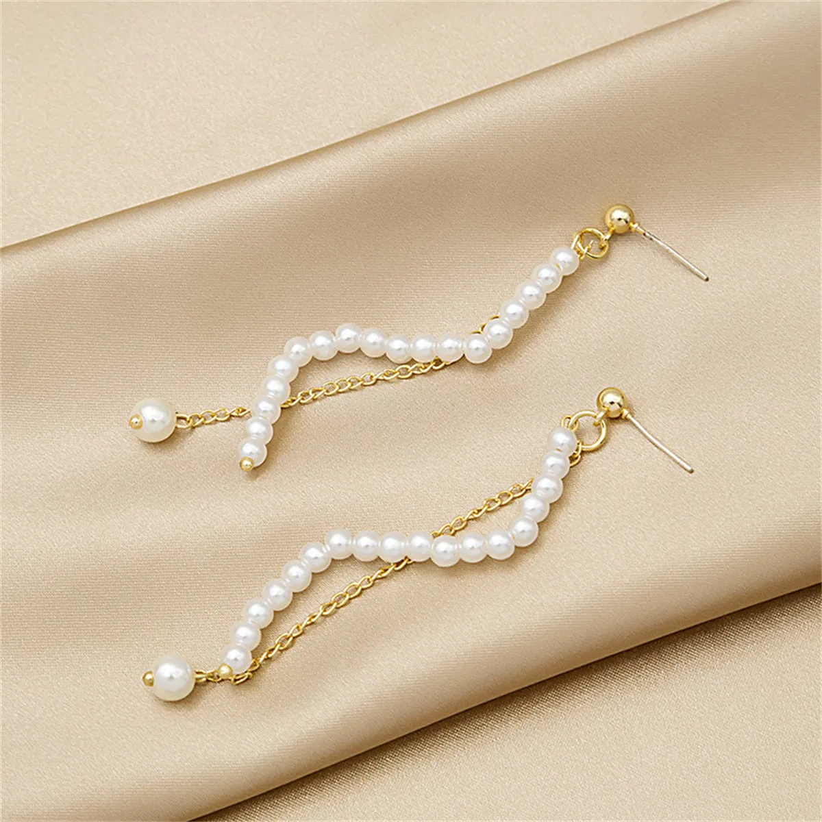 Pearl & 18K Gold-Plated Chain Dangle Earring