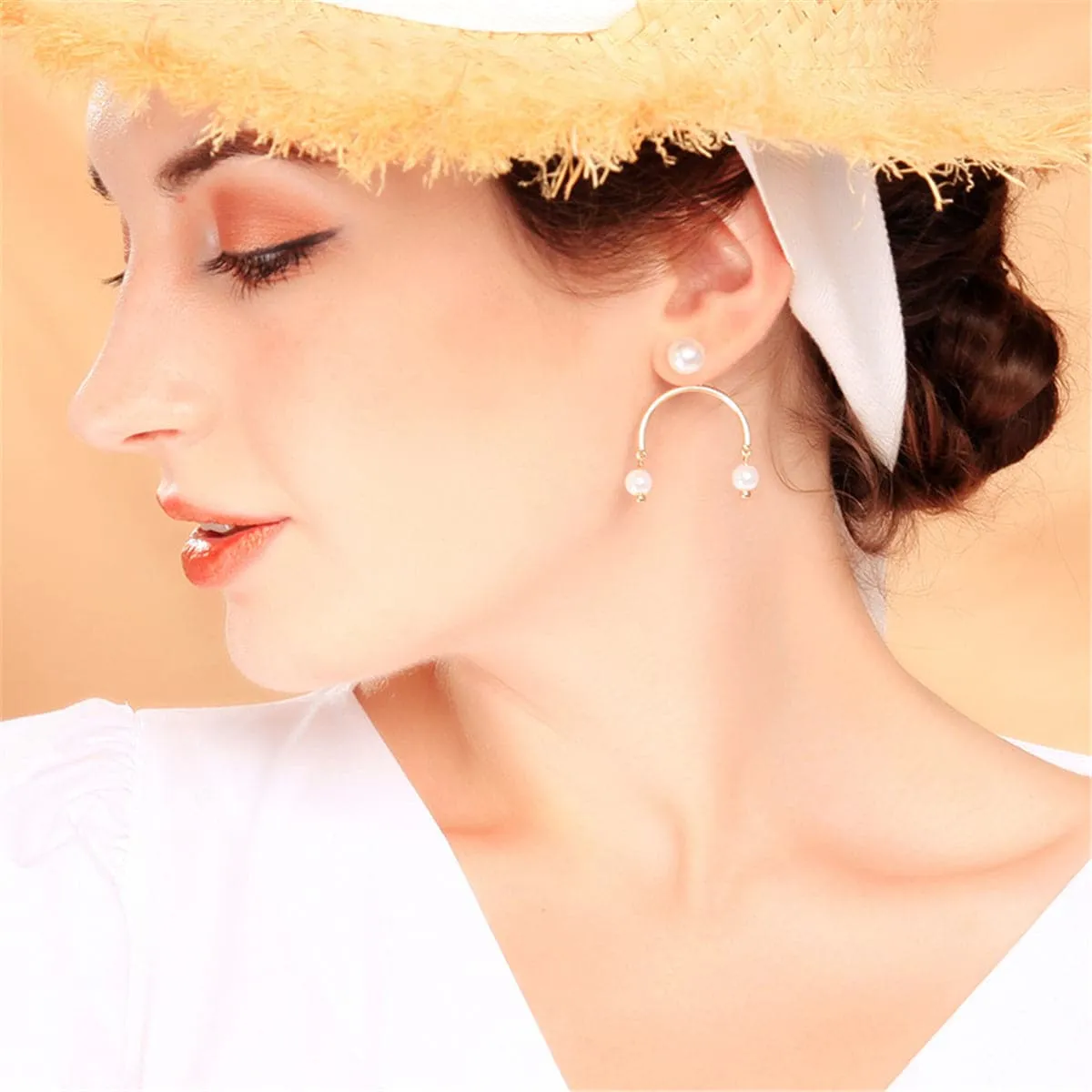 Pearl & 18K Gold-Plated Curved Line Ear Jackets