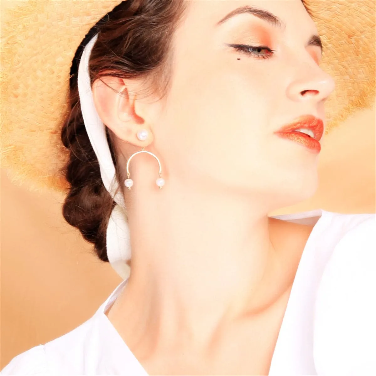 Pearl & 18K Gold-Plated Curved Line Ear Jackets