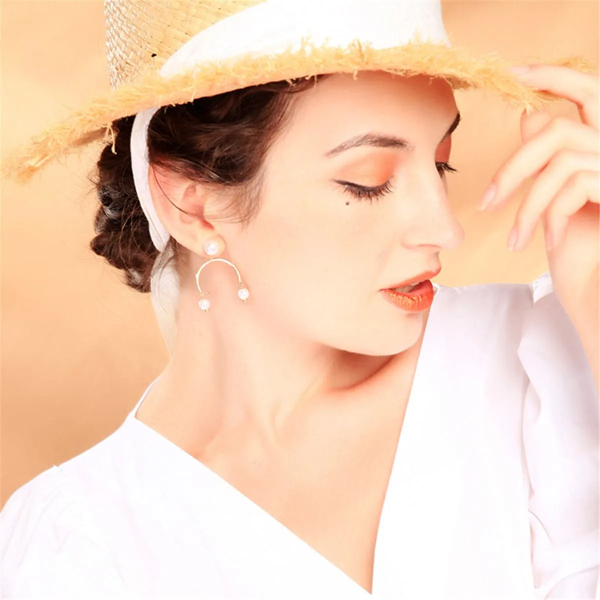 Pearl & 18K Gold-Plated Curved Line Ear Jackets