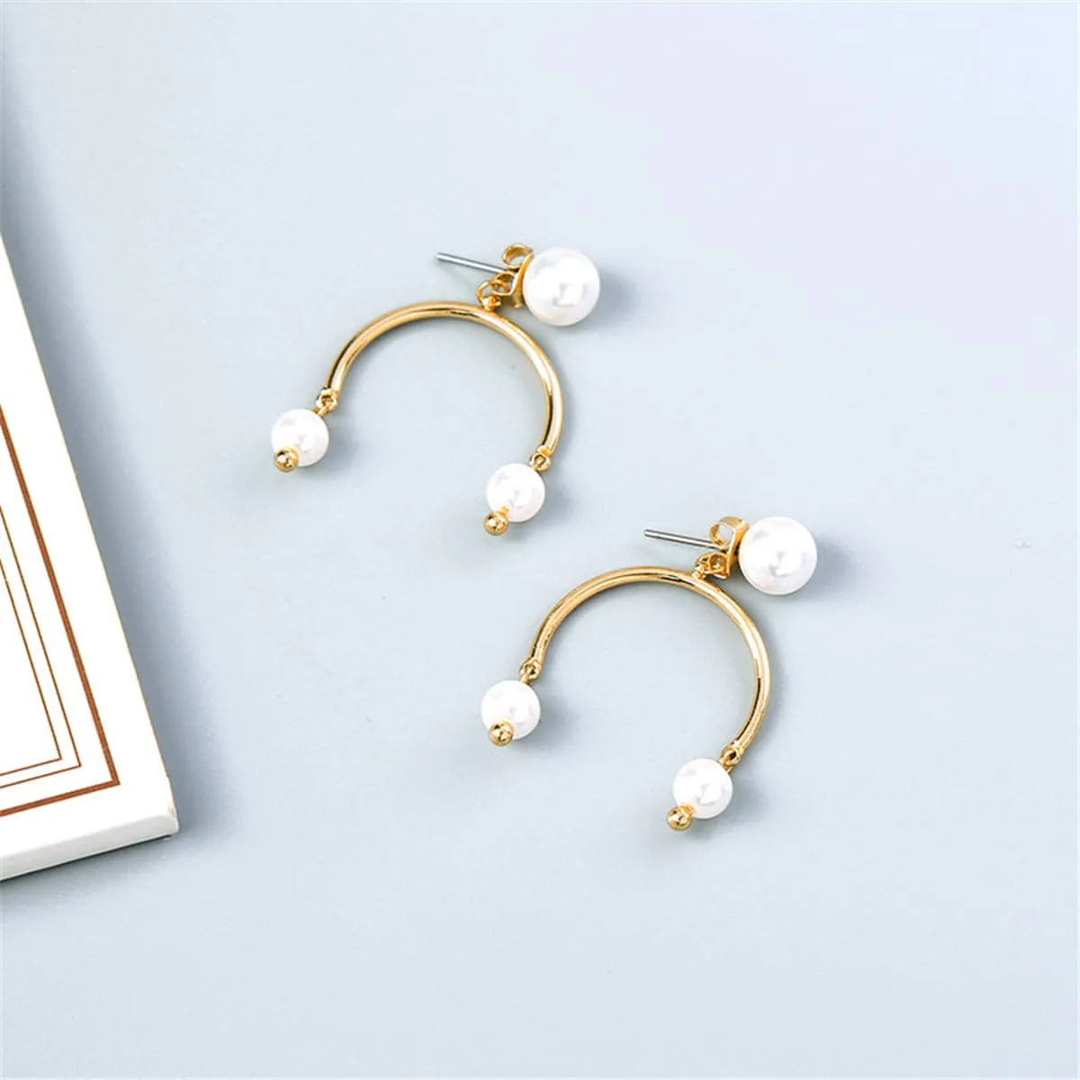 Pearl & 18K Gold-Plated Curved Line Ear Jackets